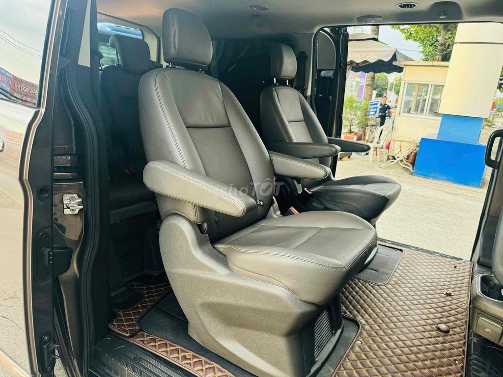 Ford Tourneo 2019 Titanium xe chất nguyên bản. Mua bán Ô tô tại Quận Tân Bình Tp Hồ Chí Minh được đăng bởi Ford HCM hình 6