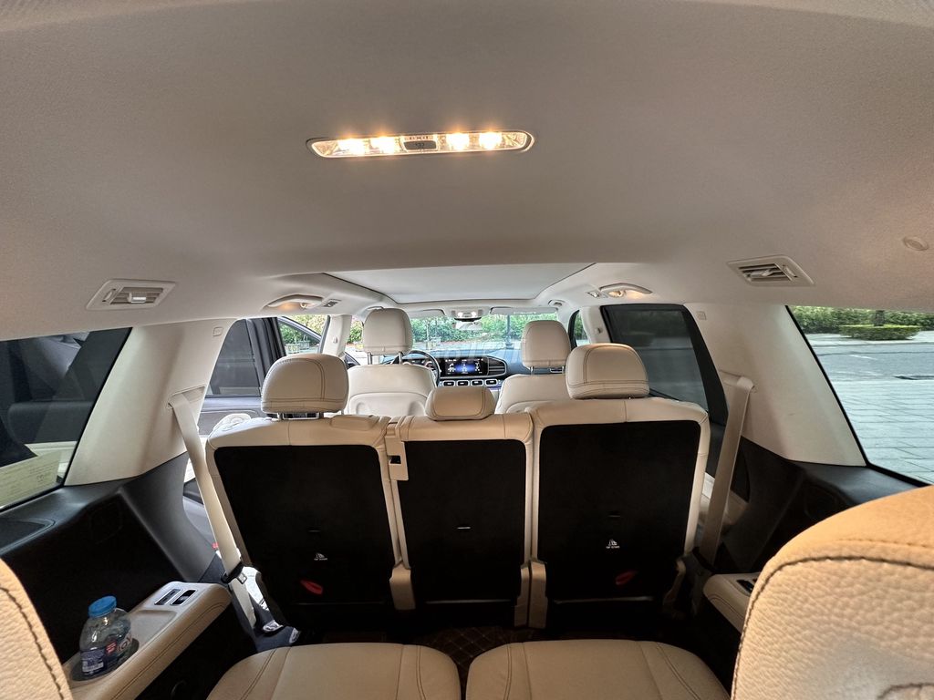 Chính chủ bán Mercedes Benz GLS450 sx2022 14537 km. Mua bán Ô tô tại Huyện Hoài Đức Hà Nội được đăng bởi Nguyễn Văn Long hình 9