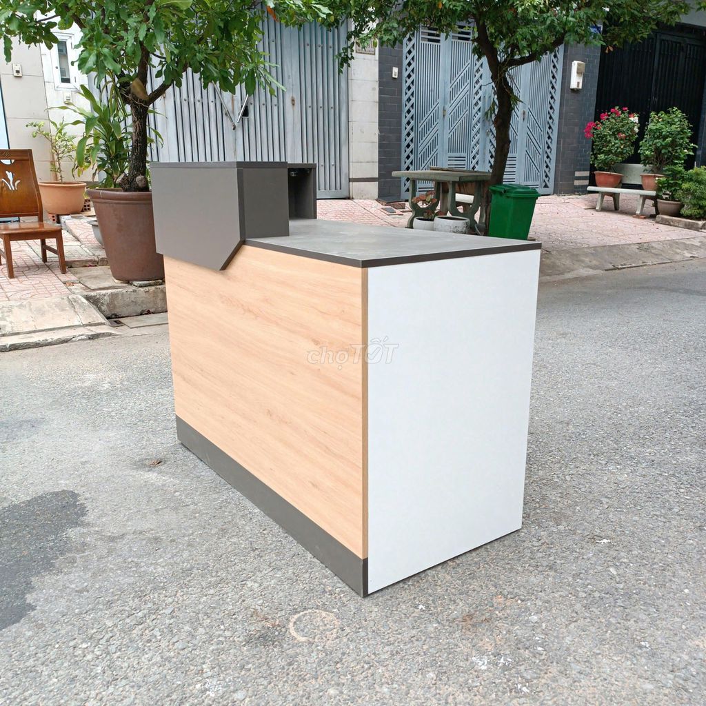 Quầy lễ tân, quầy thu ngân, quầy tiếp tân MDF. Mua bán Đồ chuyên dụng, Giống nuôi trồng tại Thành phố Thủ Đức Tp Hồ Chí Minh được đăng bởi Kho Bàn Ghế Cũ hình 3
