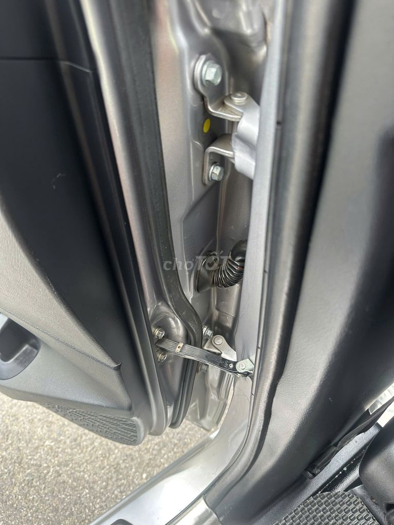 Toyota INNOVA 2.0E cuối 2017 số tay. Xe đẹp. Mua bán Ô tô tại Huyện Sóc Sơn Hà Nội được đăng bởi Salon Auto Đào Hằng hình 5