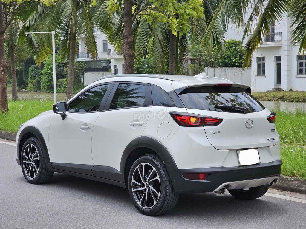 Mazda CX3 Luxury 2025 8000 км Белый