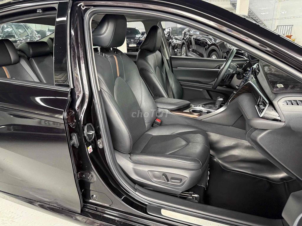 Toyota Camry 2.5Q Đen Tím 45.000 Km 2019 Nhập Thai. Mua bán Ô tô tại Thành phố Thủ Đức Tp Hồ Chí Minh được đăng bởi Long Auto Vạn Phúc hình 15