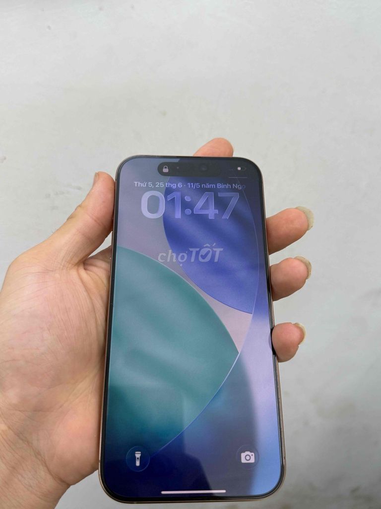 Apple iPhone 16 Pro Max Vàng Đã qua sử dụng. Mua bán Điện thoại tại Quận Cầu Giấy Hà Nội được đăng bởi hoanghuyhau hình 1
