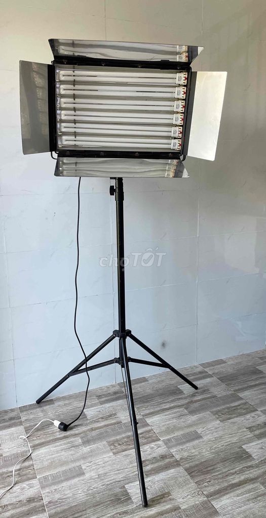 Đèn studio Kino DSR-655. Mua bán Đèn tại Quận Hải Châu Đà Nẵng được đăng bởi Tuan Anh hình 1