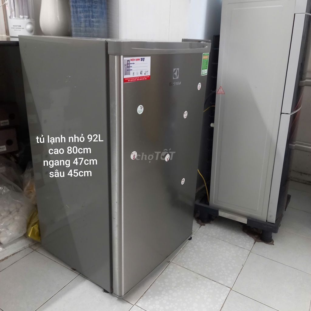 Tủ lạnh Electrolux EUM0900SA 92L Bạc. Mua bán Tủ lạnh tại Quận Phú Nhuận Tp Hồ Chí Minh được đăng bởi Lê Ngọc Mỹ Yến hình 1