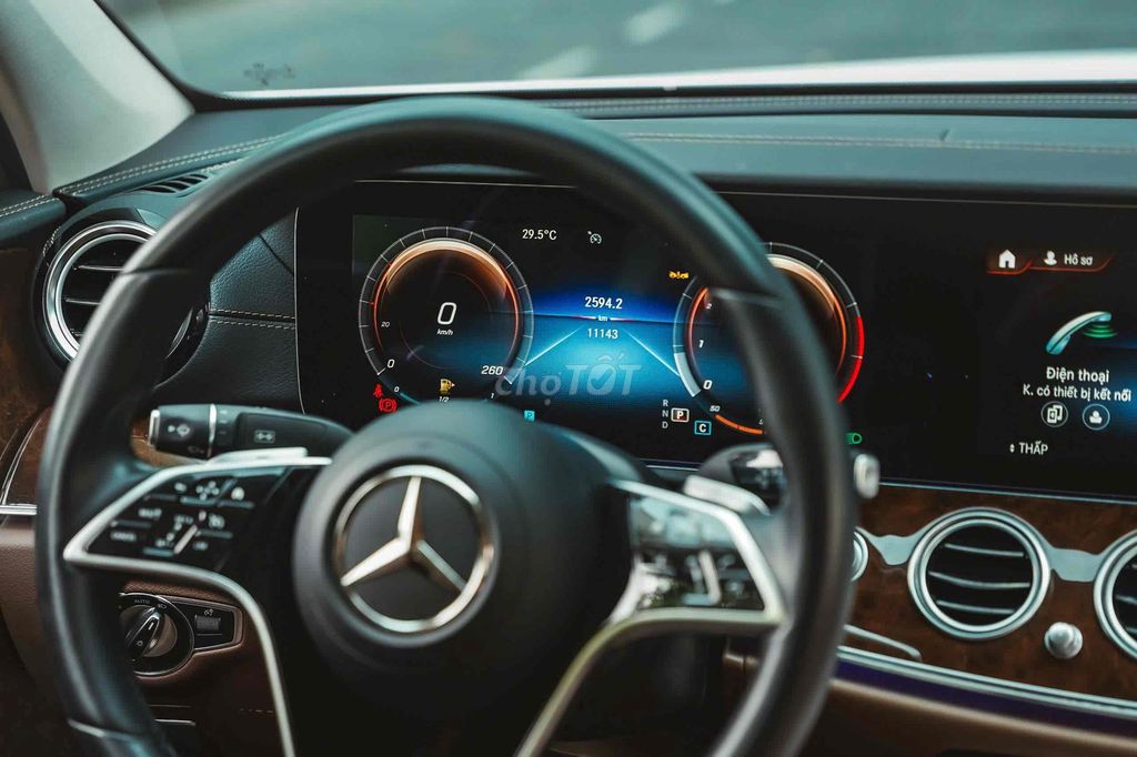 Mercedes Benz E Class 2023 - 6999 km cực đẹp. Mua bán Ô tô tại Quận 7 Tp Hồ Chí Minh được đăng bởi Hoàng Anh Tuấn hình 12