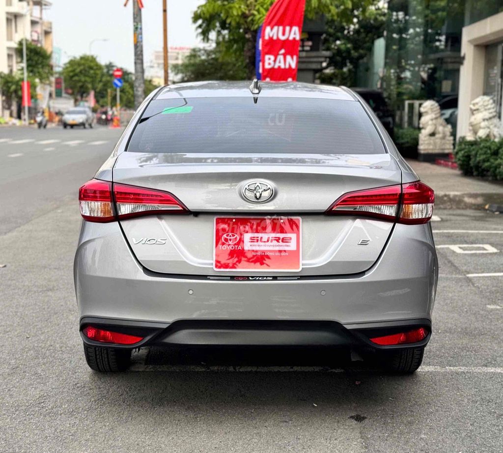 Toyota Vios E CVT - 5000 km - 2025 màu bạc. Mua bán Ô tô tại Thành phố Thủ Đức Tp Hồ Chí Minh được đăng bởi Hữu Phúc hình 5