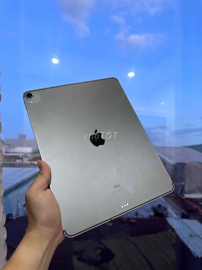 iPad Pro 12.9 inch 2018 64GB WIFI + 4G