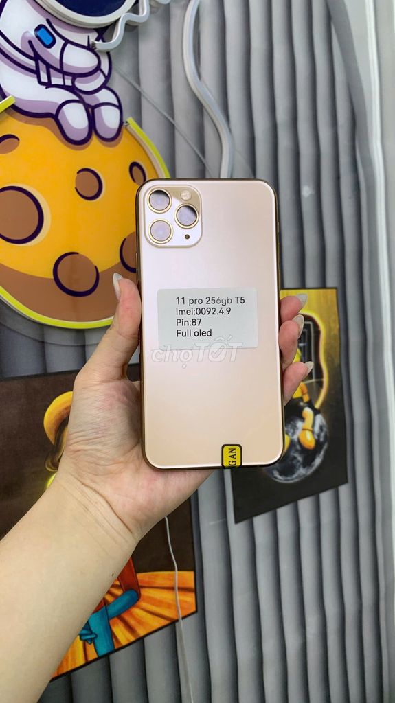 iPhone 11 Pro 256GB Vàng Đã dùng. Mua bán Điện thoại tại Quận Bắc Từ Liêm Hà Nội được đăng bởi Cửa hàng Bính Táo hình 1