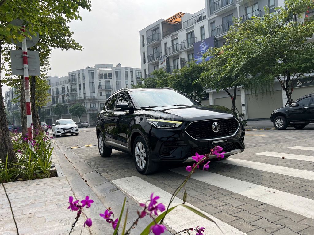 MG ZS AT 2021 Màu Đen. Mua bán Ô tô tại Quận Thanh Xuân Hà Nội được đăng bởi Thanh Biz Nguyễn Thái Auto hình 12