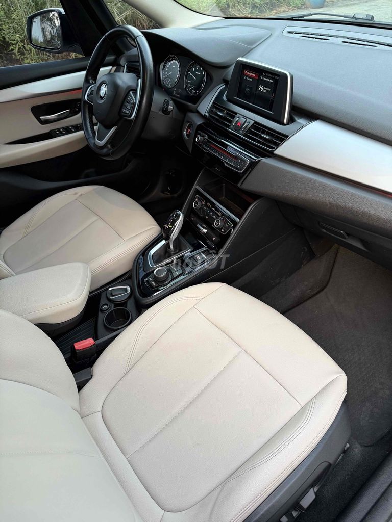 BMW 2 Series 2018 218i Gran Tourer Siêu Mới ✅. Mua bán Ô tô tại Thành phố Dĩ An Bình Dương được đăng bởi Nguyễn Sơn Auto hình 8
