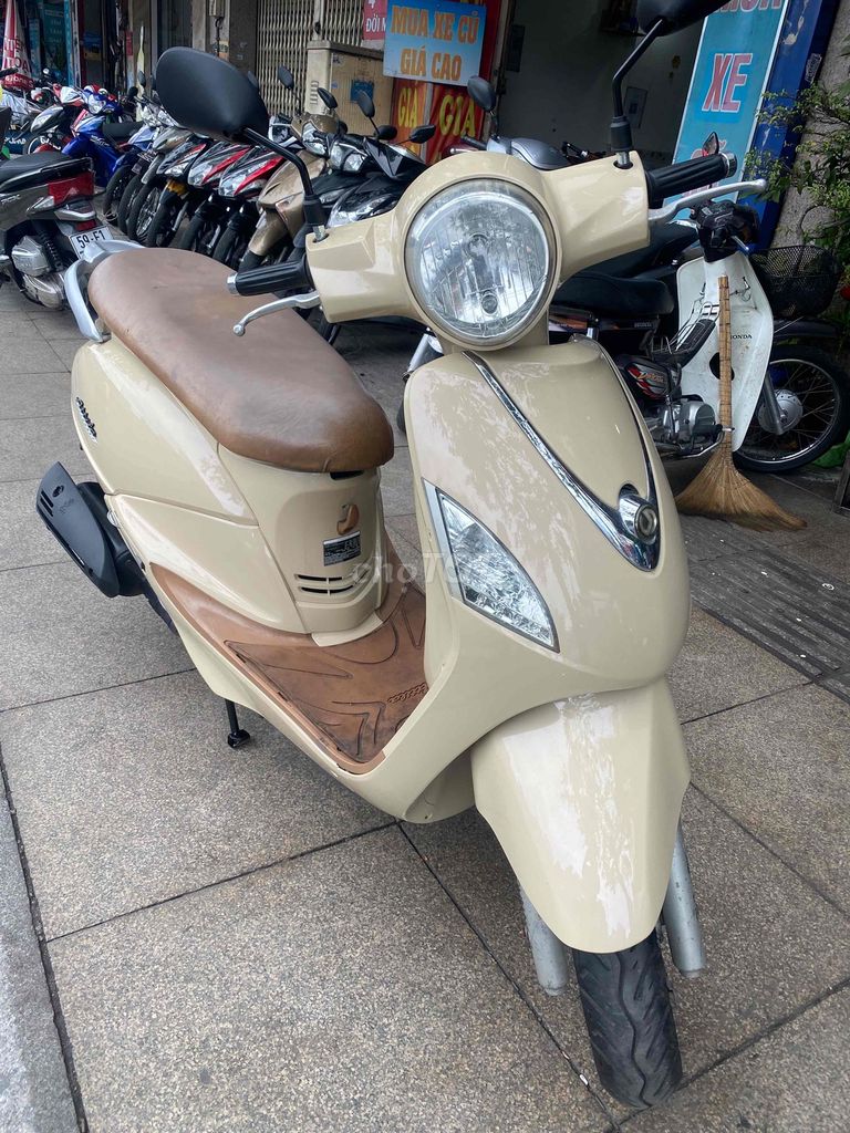 ELIZABETH FI, số cặp, 9nút(32121) cócccd chủ xe. Mua bán Xe máy tại Quận Tân Phú Tp Hồ Chí Minh được đăng bởi Cửa hàng xe máy Nam Trang hình 1