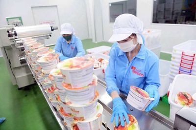 LÃNH LƯƠNG HÀNG TUẦN-CTY SX MÌ ĂN LIỀN-Q12