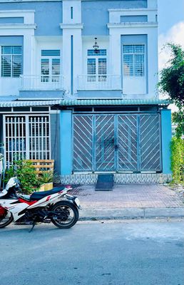 Cho Thuê Nhà 1 Trệt 1 Lầu Có 2 Máy Lạnh KDC Hoàng Quân Cần Thơ