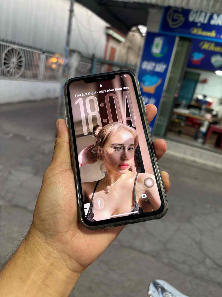 Apple iPhone 11 Pro Max 64GB full màn lk. Mua bán Điện thoại tại Thành phố Biên Hòa Đồng Nai được đăng bởi LUCAS 6868 hình 1