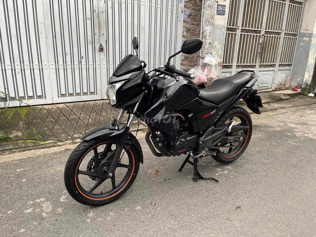 Honda RR150 2011 bstp 9chủ xe zin cực đẹp BS đẹp. Mua bán Xe máy tại Quận Bình Tân Tp Hồ Chí Minh được đăng bởi Huy hình 3