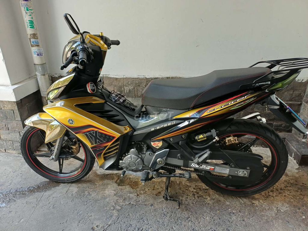 Возбудитель Yamaha 135 2012, черно-золотой, 34000 км
