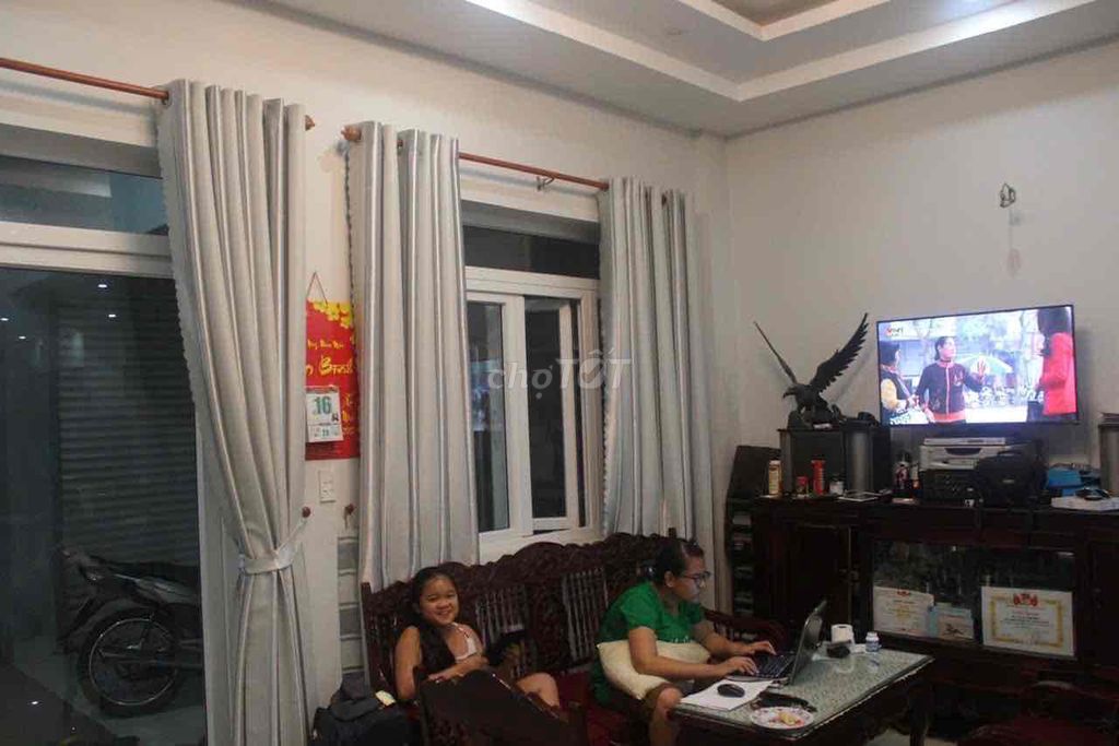 BÁN NHÀ KINH DOANH CHDV LINH CHIỂU NGAY ĐẠI HỌC NGÂN HÀNG