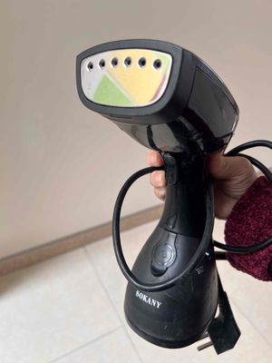 Bàn ủi hơi nước cầm tay Sokany. Mua bán Nội thất, đồ gia dụng khác tại Thành phố Qui Nhơn Bình Định được đăng bởi Nguyên Khang