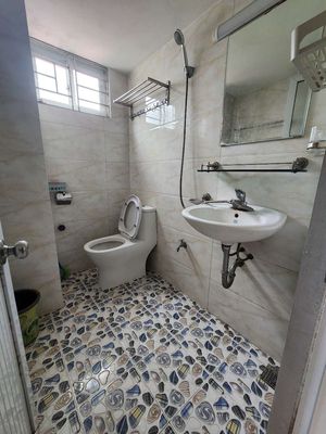 Room 18 m² · Phố Nguyễn Đình Hoàn