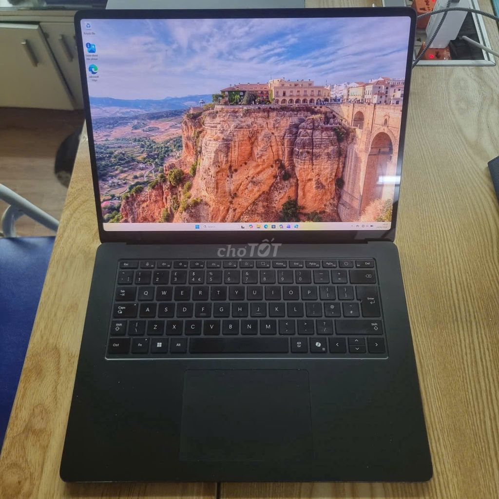 Surface Laptop 7 Snapdragon X 16/512 2.5K cảm ứng. Mua bán Laptop tại Quận Bình Thạnh Tp Hồ Chí Minh được đăng bởi Lê Bá Trung hình 1