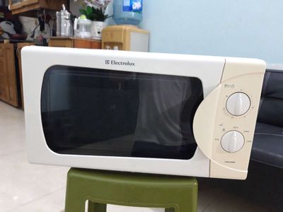 Lò VS Electrolux Thụy Điển đẹp xuất sắc mới 98%. Mua bán Bếp, lò, đồ điện nhà bếp tại Quận Ba Đình Hà Nội được đăng bởi Anh Ngoc
