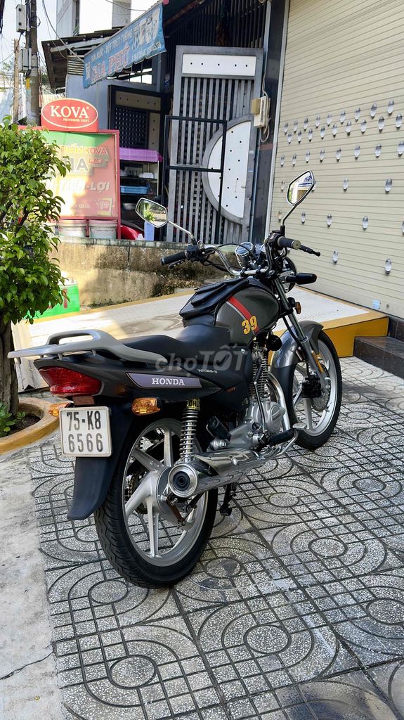 Honda 125 classic còn đẹp. Mua bán Xe máy tại Quận Bình Tân Tp Hồ Chí Minh được đăng bởi Vinh Nguyen hình 7