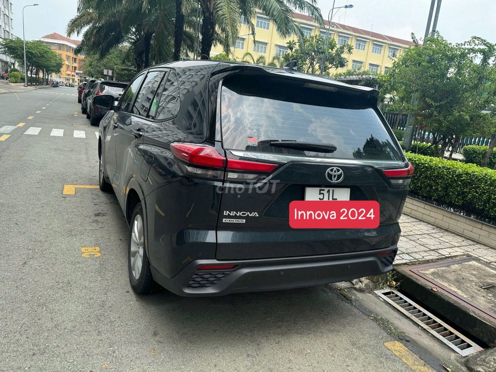 Cần Bán Toyota Innova Cross 2024 AT. Mua bán Ô tô tại Thành phố Thủ Đức Tp Hồ Chí Minh được đăng bởi VÕ NGỌC HOÀNG hình 8
