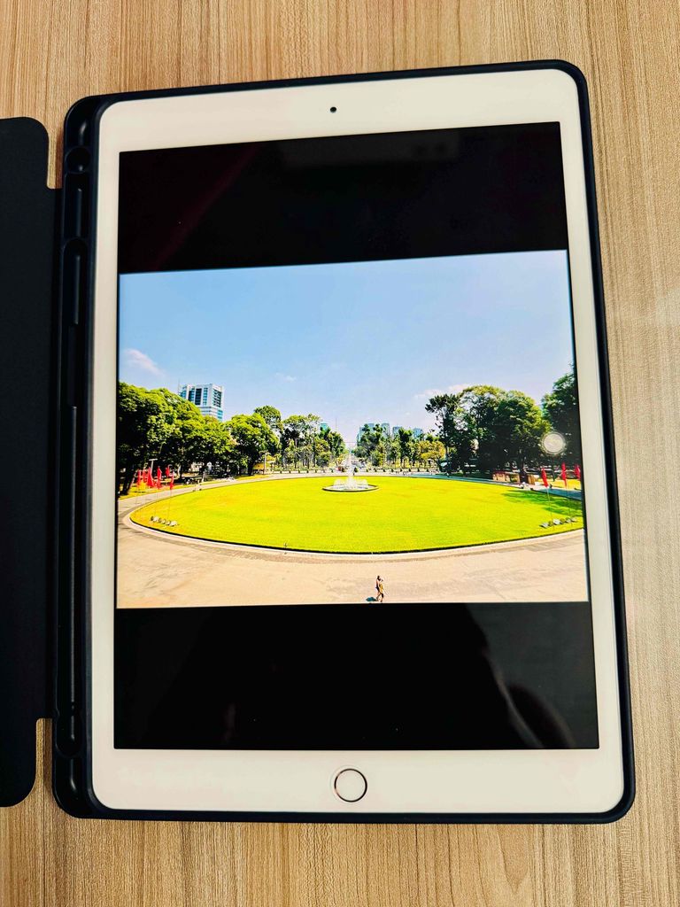 Apple iPad Gen 8 32GB Vàng hồng. Mua bán Máy tính bảng tại Quận 7 Tp Hồ Chí Minh được đăng bởi Qin Vin hình 1