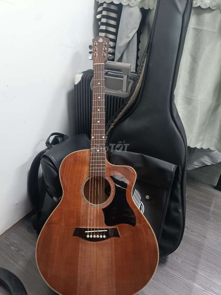 Đàn guitar Guitar Shop SV Gỗ Nâu Mới 99,9%. Mua bán Nhạc cụ tại Quận Tân Bình Tp Hồ Chí Minh được đăng bởi Hưng Thành hình 1