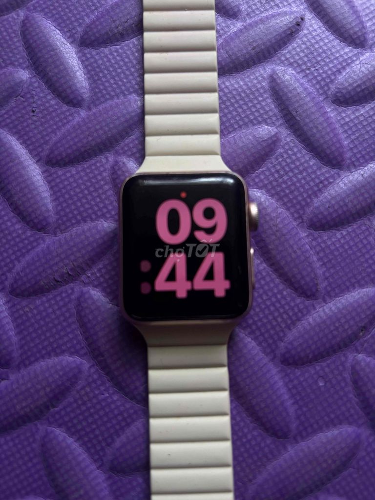 Apple Watch Series 3 Hồng. Mua bán Thiết bị đeo thông minh tại Quận Bắc Từ Liêm Hà Nội được đăng bởi Lan hình 1