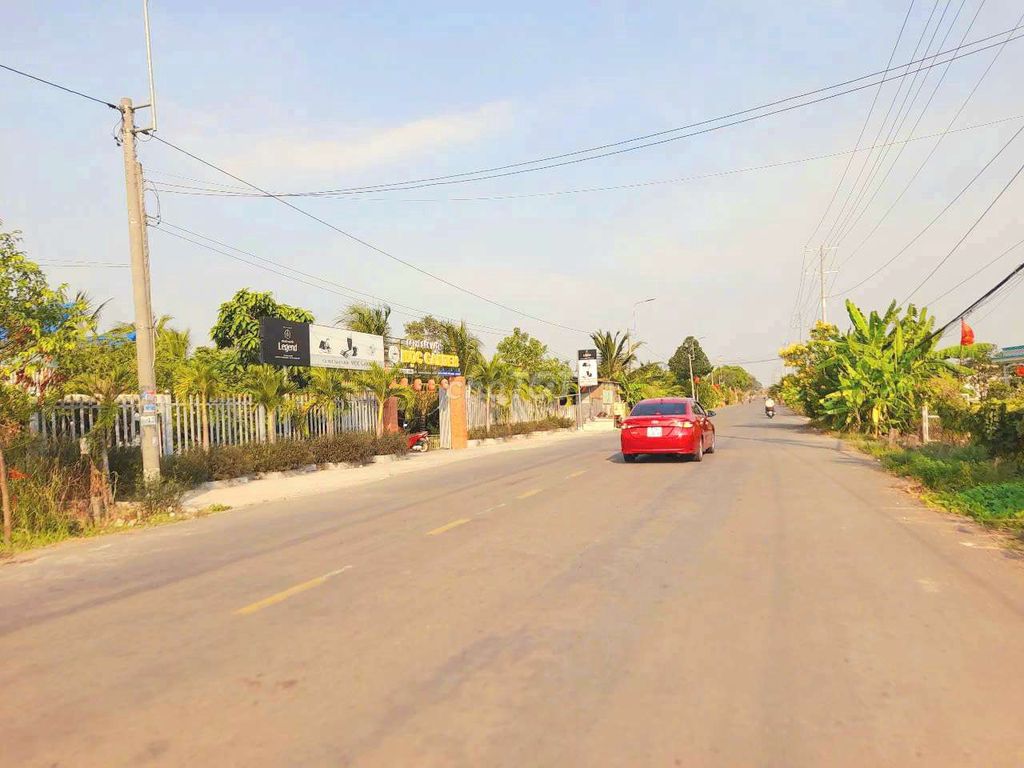 Quá Ngộp, 200m2 đất thổ cư mặt tiền đường xe cont 832 chỉ 1.35 tỷ. Mua bán đất tại Huyện Tân Trụ Long An được đăng bởi Thanh Hùng hình 1