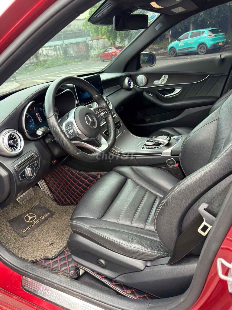 Mec C300 AMG model 2020 ngay chủ mình đứng tên , k. Mua bán Ô tô tại Thành phố Dĩ An Bình Dương được đăng bởi Nguyễn Tuấn hình 9