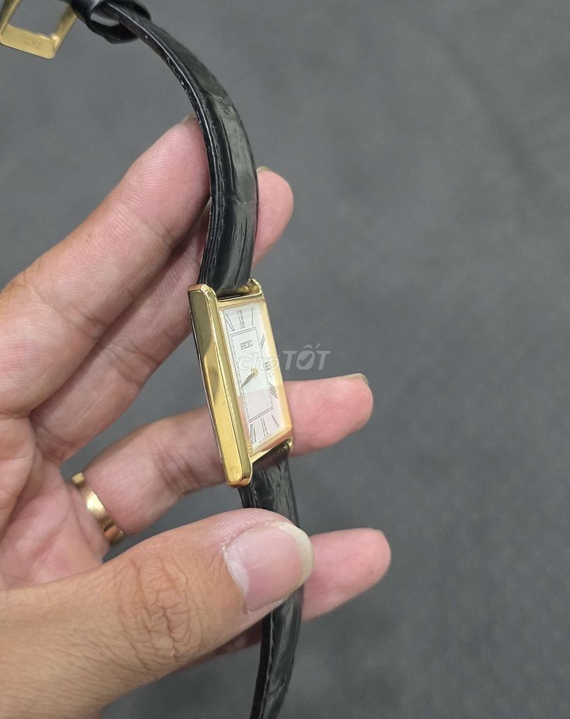 Đồng hồ seiko tank SWR052. Mua bán Đồng hồ tại Quận Tân Phú Tp Hồ Chí Minh được đăng bởi Tin hình 5