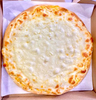 CẦN NỮ BÁN PIZZA Ở QUẬN 4, QUẬN 7