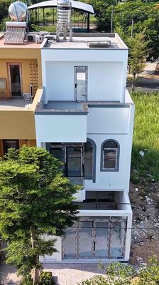 Giảm giá từ 4 TỶ 200 triệu xuống còn 4 TỶ 050 triệu .