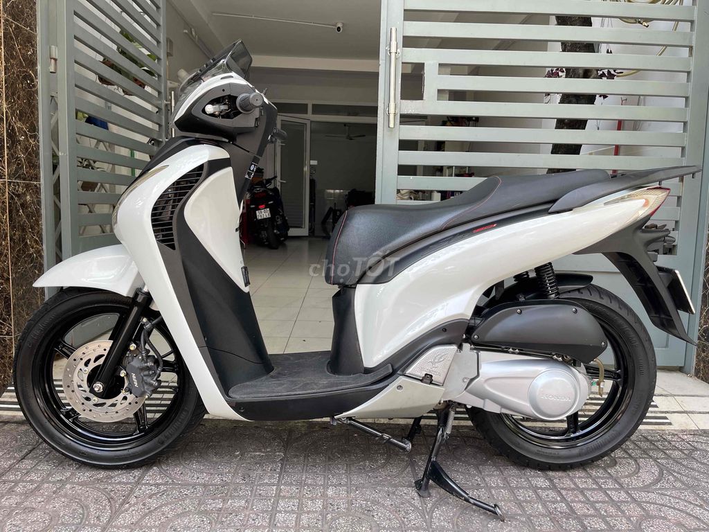 sh150i nhập ý xe đẹp , cứng cáp , máy ngon 92tr. Mua bán Xe máy tại Quận Tân Bình Tp Hồ Chí Minh được đăng bởi nguyễn thắng hình 3