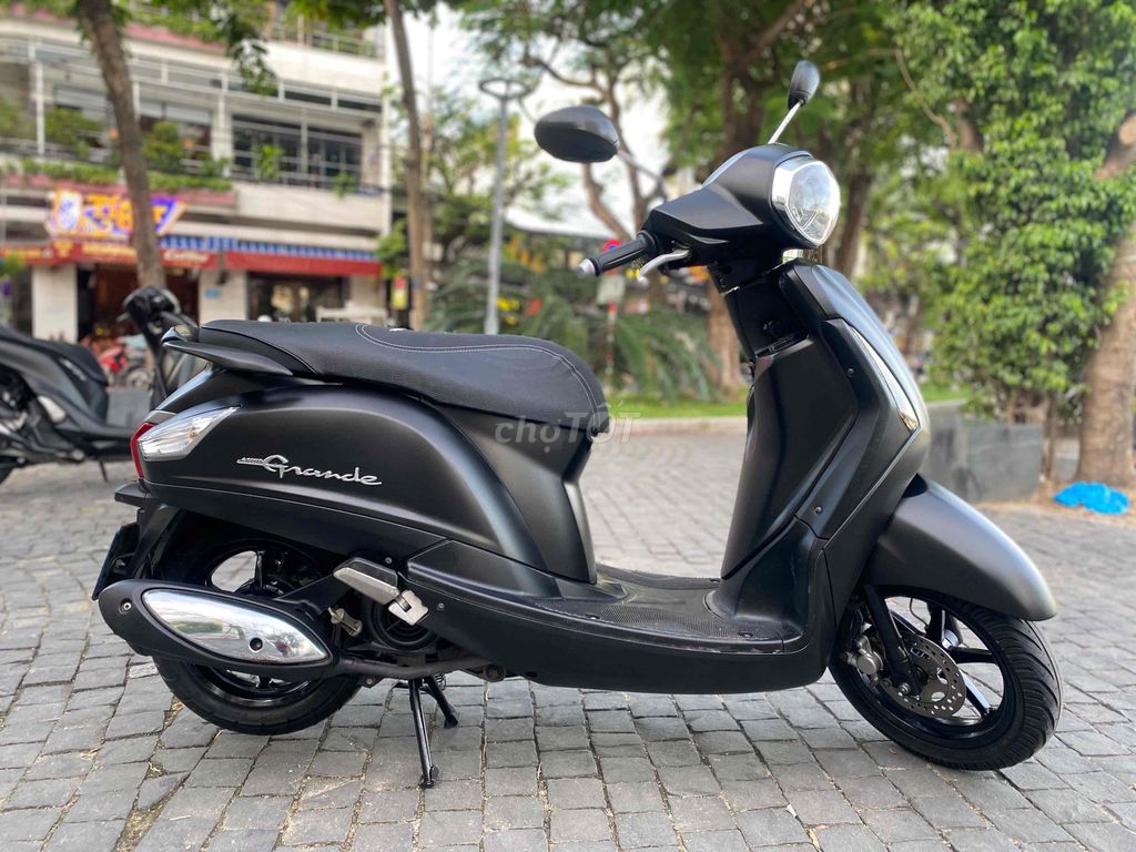 Grande đen 2017 xe đẹp nguyên rin. Mua bán Xe máy tại Quận Thanh Khê Đà Nẵng được đăng bởi Long hình 2