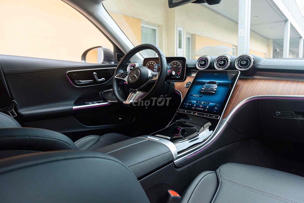 Mercedes C200 AVG Plus ĐKLĐ 2023 - 3900 km - 1 chủ. Mua bán Ô tô tại Quận 7 Tp Hồ Chí Minh được đăng bởi Thật Nguyễn LongAnh Auto hình 10