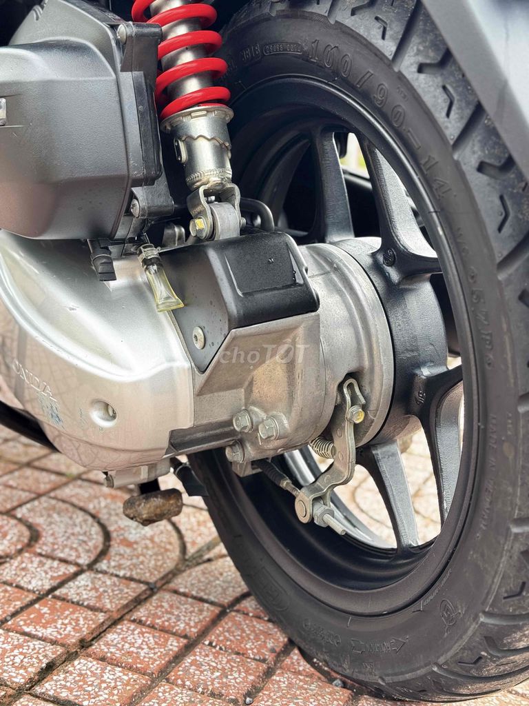 Thanh Lý Shmode 2020 ABS  Fom Cũ Chuẩn Zin Cọp. Mua bán Xe máy tại Thành phố Buôn Ma Thuột Đắk Lắk được đăng bởi Cửa Hàng Xe Máy 297 Nguyễn văn cừ hình 6