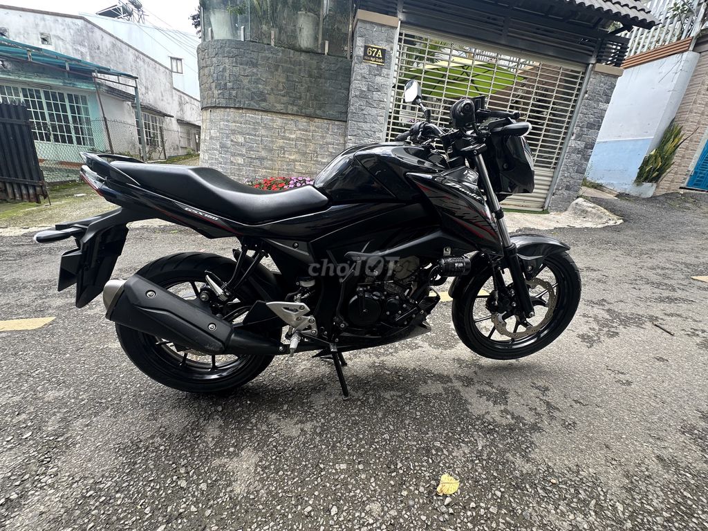 Suzuki Bandit 2018 черный 19000 км