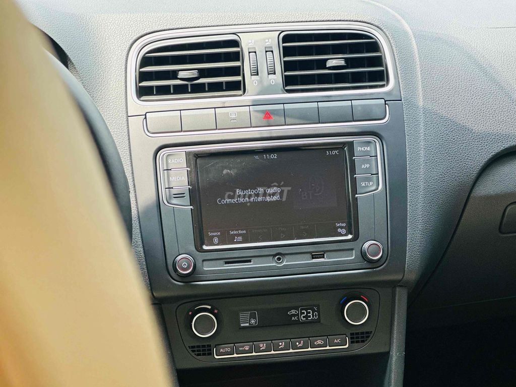 🔥 Volkswagen Polo Hatback Trắng 2020