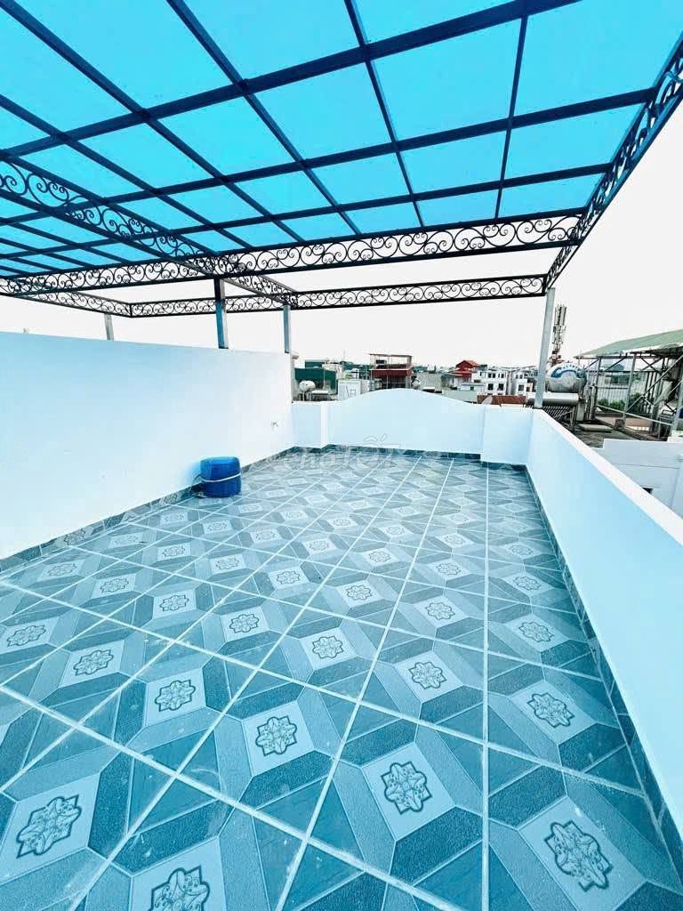 Дом в аренду в Винь Хунге, парковка автомобилей, хороший бизнес
