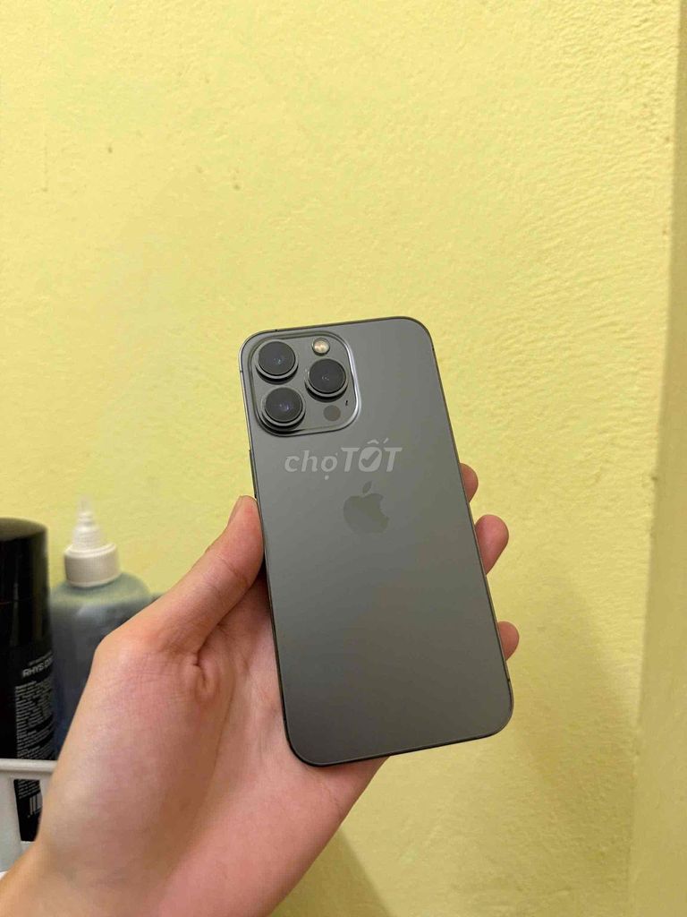 Apple iPhone 13 Pro Xám. Mua bán Điện thoại tại Quận Đống Đa Hà Nội được đăng bởi Gia Vương hình 1