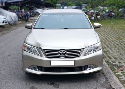 Toyota Camry 2014 2.5Q - 100000 km. Mua bán Ô tô tại Quận Cầu Giấy Hà Nội được đăng bởi Đồng Thư 