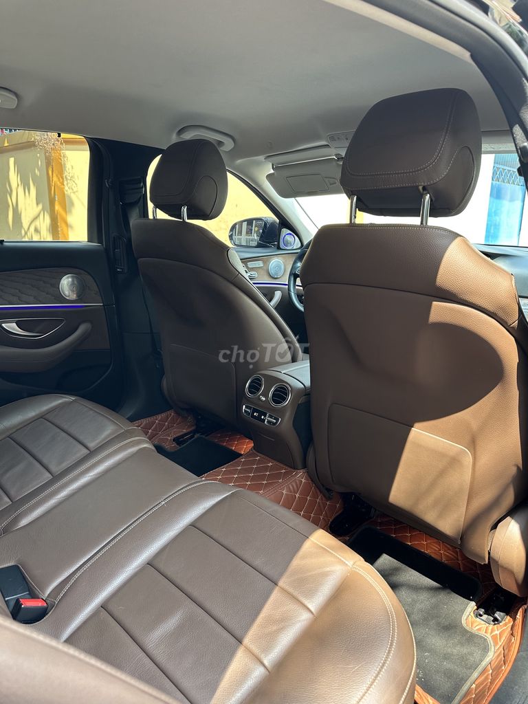 Mercedes Benz E Class 2018 E200 - 55000 km