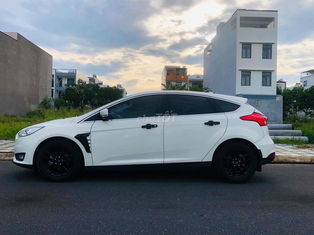 Ford Focus 2018 1.5L Ecoboost Trend Hatchback - 85. Mua bán Ô tô tại Thành phố Nha Trang Khánh Hòa được đăng bởi Ô TÔ KHÁNH HOÀ hình 5