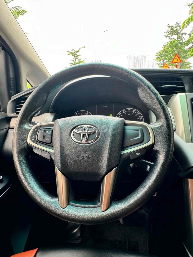 Медный номер пола Toyota Innova 2.0E sx 2022 30/5 x