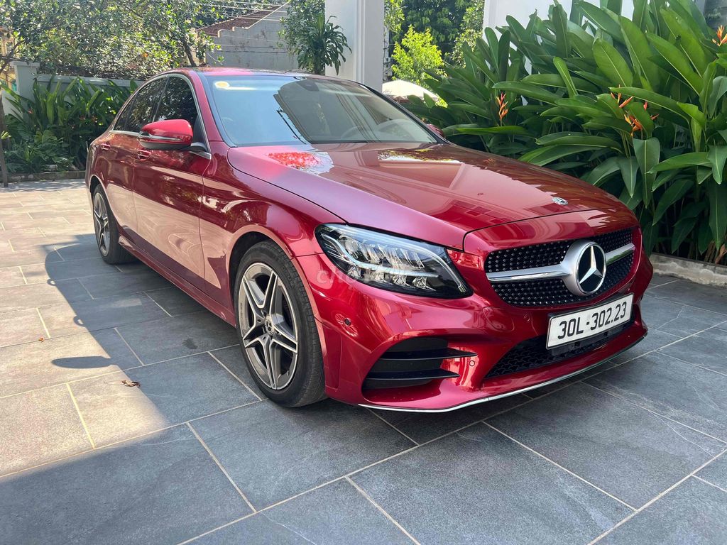 Mercedes-Benz C180 AMG 2021 Đỏ