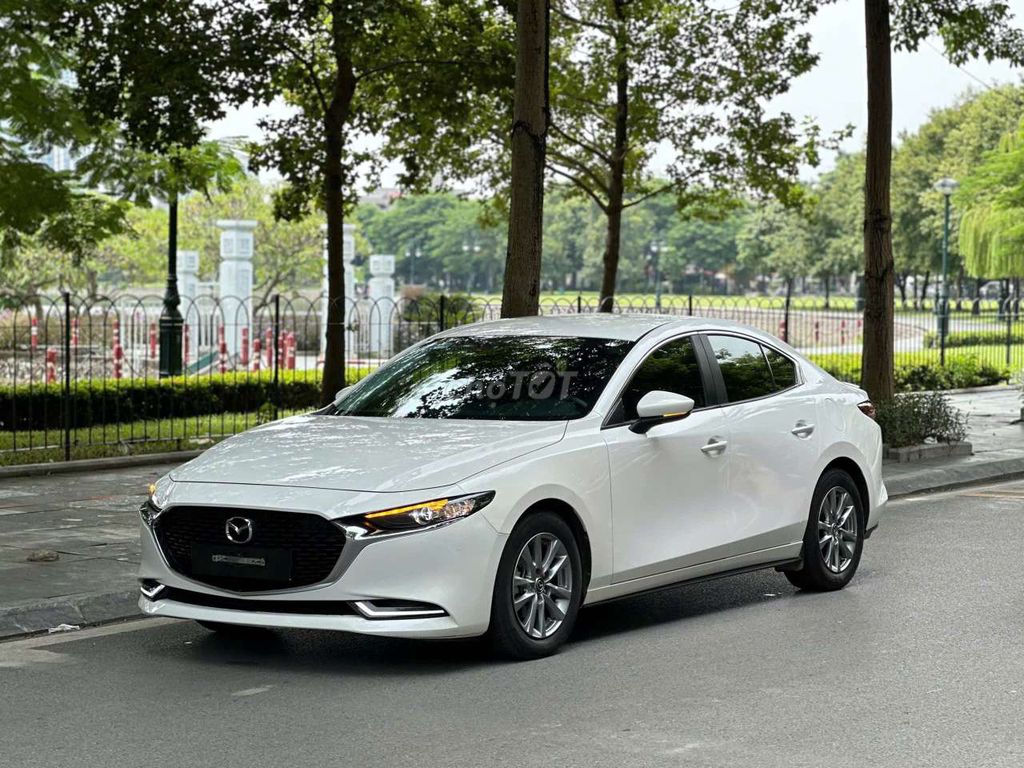 Mazda 3 2020 Luxury Trắng. Mua bán Ô tô tại Quận Thanh Xuân Hà Nội được đăng bởi Trung Realtor hình 1